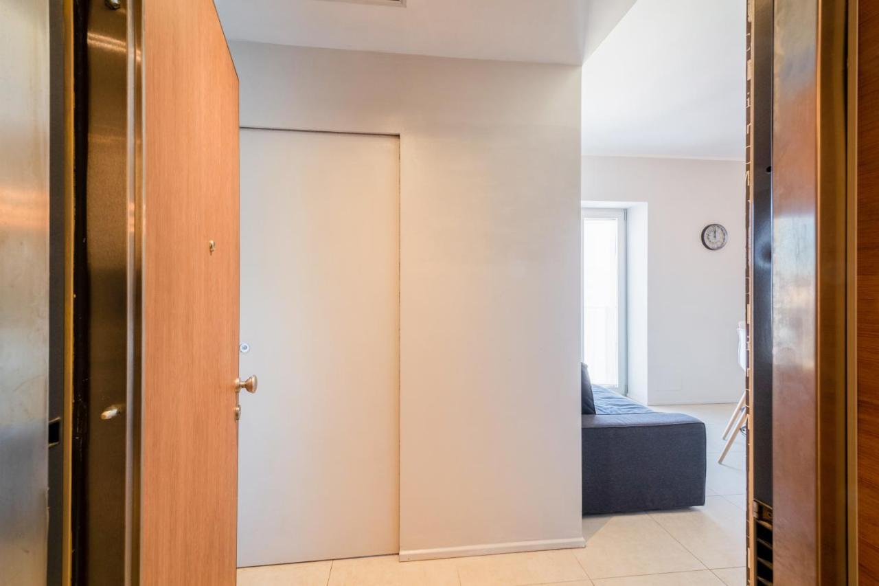 Angel'S Traveller'S Apartment 파르마 외부 사진